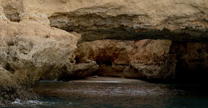 Algarve Portugal: Best Beaches, Sea Caves and Road Trip from Lisbon