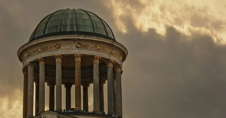Budapest Hungary Travel Guide for Indians: Baths, Bridges and Ruin Bars