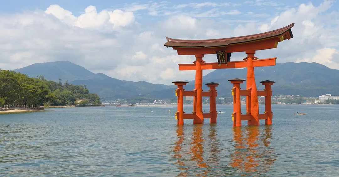 Hiroshima and Miyajima Day Trip from Osaka or Kyoto Guide