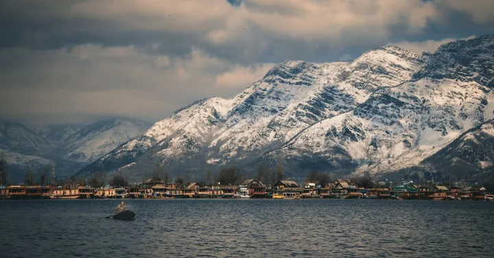 Kashmir Tour Package 2026: Dal Lake, Gulmarg and Pahalgam Guide