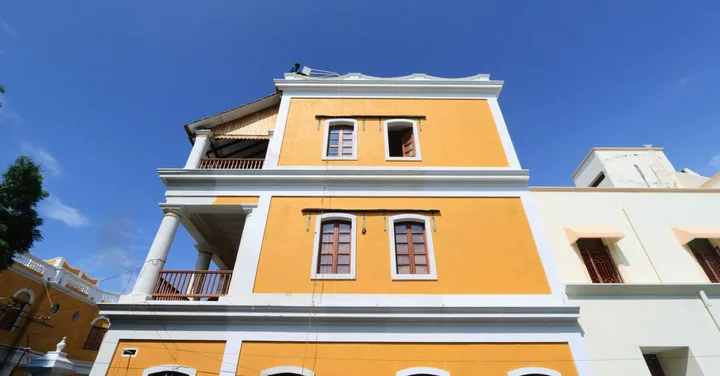 Pondicherry Weekend Trip Guide: French Quarter, Beaches and Ashrams