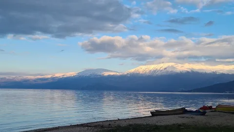 Lake Ohrid (Pogradec) Lake Ohrid (Pogradec)
