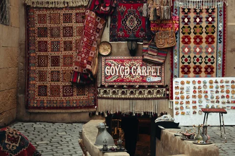 Azerbaijani Culture & Bazaars | Safari Sutra Holidays Traditional Azerbaijani carpet bazaar Sheki — cultural tour packages for Indian travellers | Safari Sutra