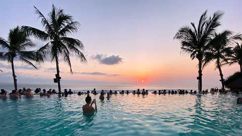 Seminyak Beach & Ku De Ta Sunset Strip Seminyak Beach & Ku De Ta Sunset Strip