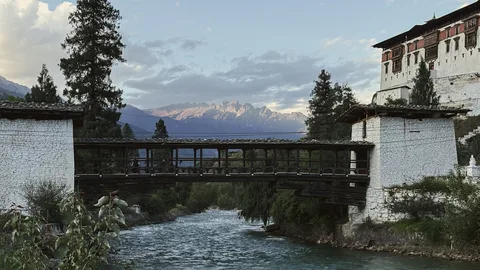 Rinpung Dzong, Paro Rinpung Dzong, Paro
