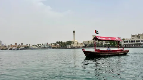 Dubai Creek & the Souks Dubai Creek & the Souks
