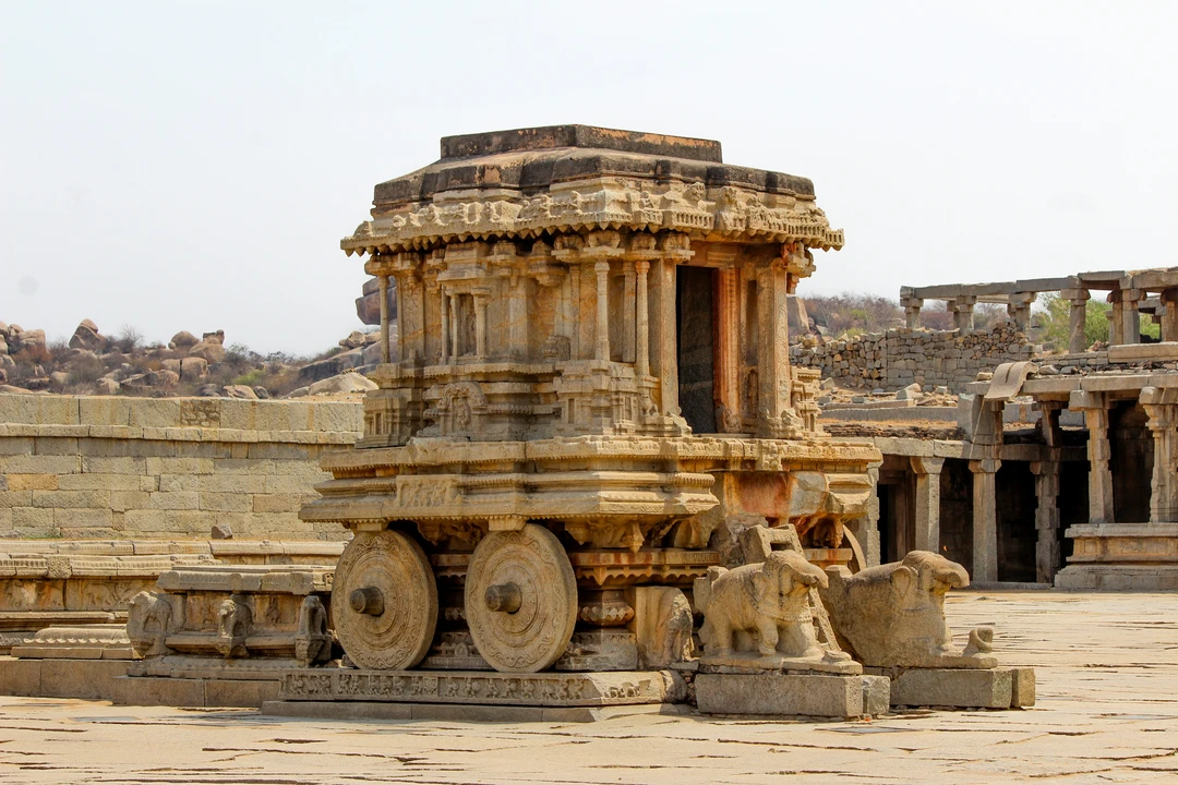 Hampi – The Ruins of Vijayanagara Hampi – The Ruins of Vijayanagara