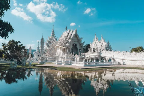 Chiang Rai & the White Temple (Wat Rong Khun) Chiang Rai & the White Temple (Wat Rong Khun)
