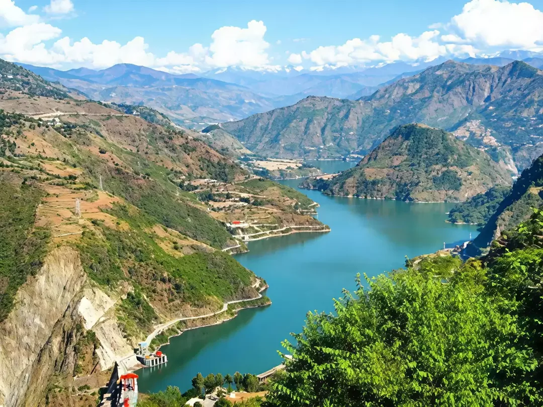 Dharamshala & Dalhousie Honeymoon Escape — Tibetan Lanes, Colonial Ridges & Mountain Mornings gallery 06