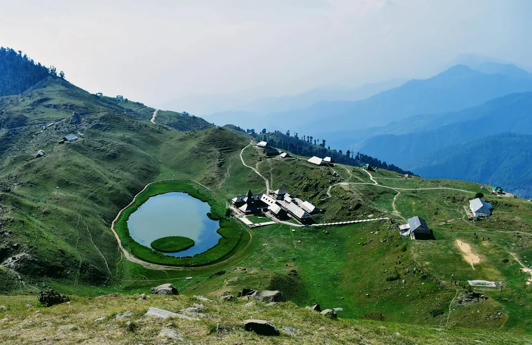 Himachal Photography Circuit — Bir Billing Skies, Prashar Lake & Naggar's Roerich Valley gallery 01