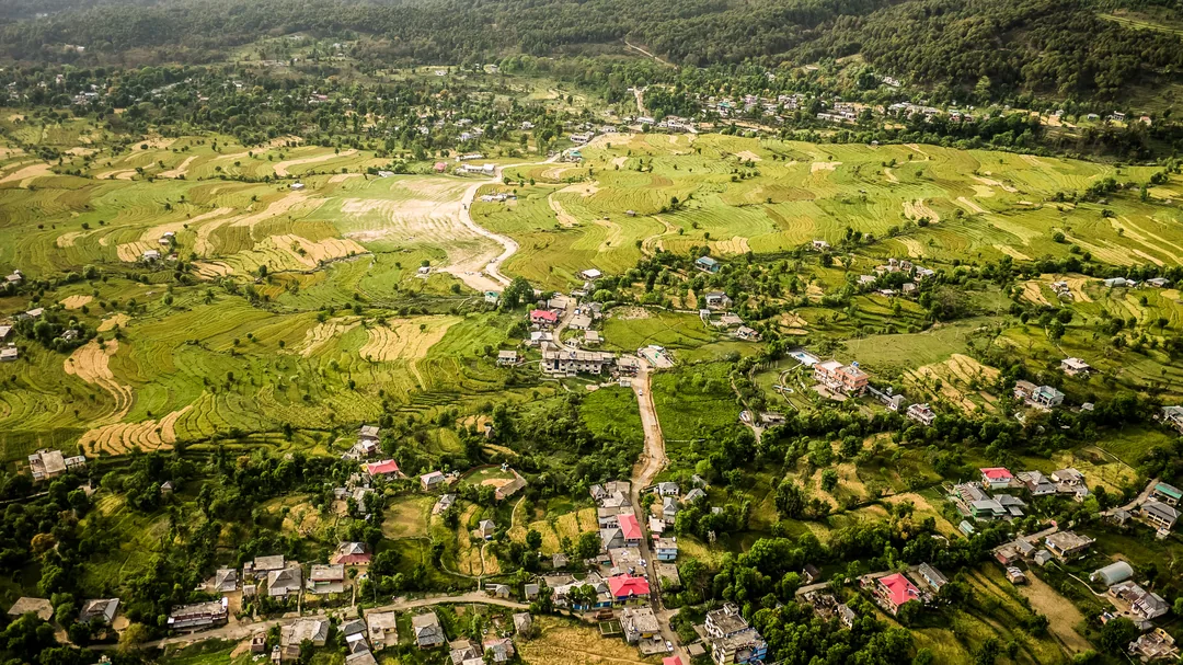 Himachal Photography Circuit — Bir Billing Skies, Prashar Lake & Naggar's Roerich Valley gallery 05