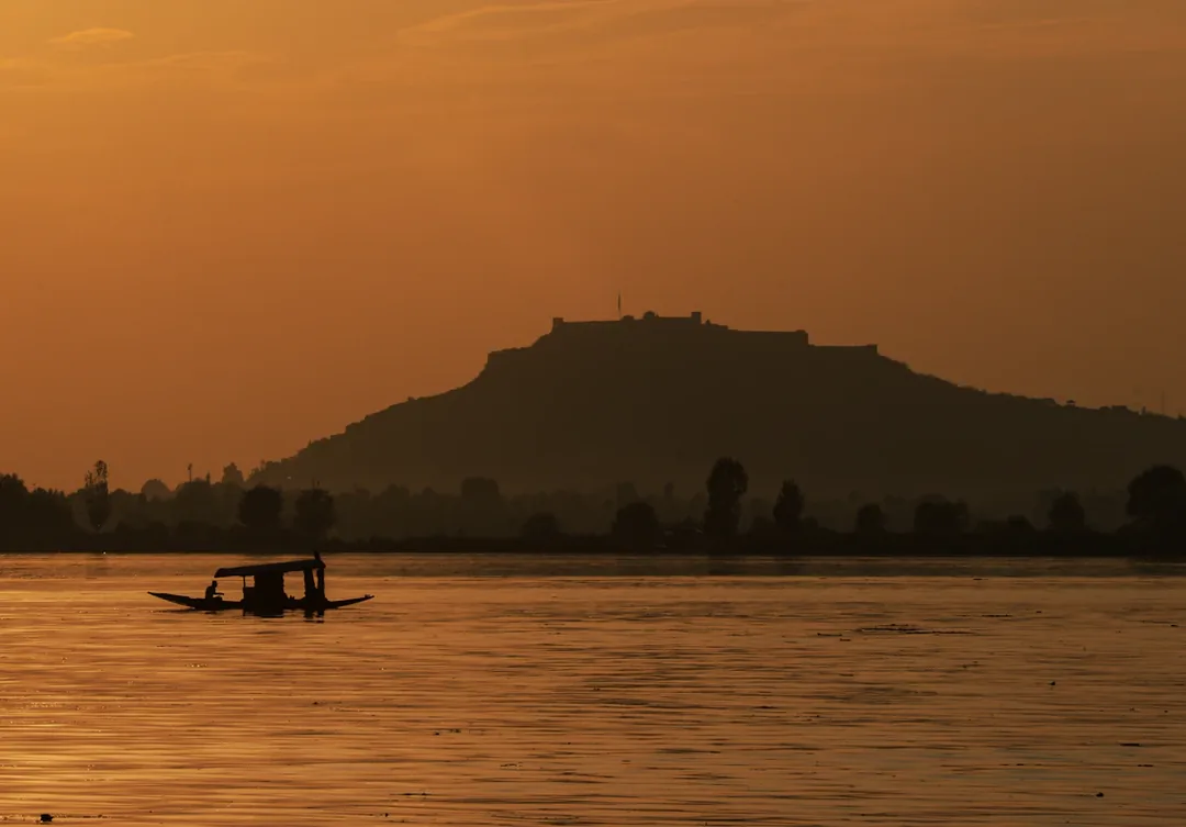 Kashmir Honeymoon: Seven Days Across the Valley's Most Romantic Moods gallery 01