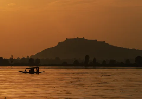 Kashmir Honeymoon: Seven Days Across the Valley's Most Romantic Moods gallery 01