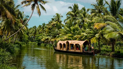 Kerala at Your Pace: A Senior-Friendly Heritage, Lake & Backwater Journey gallery 01