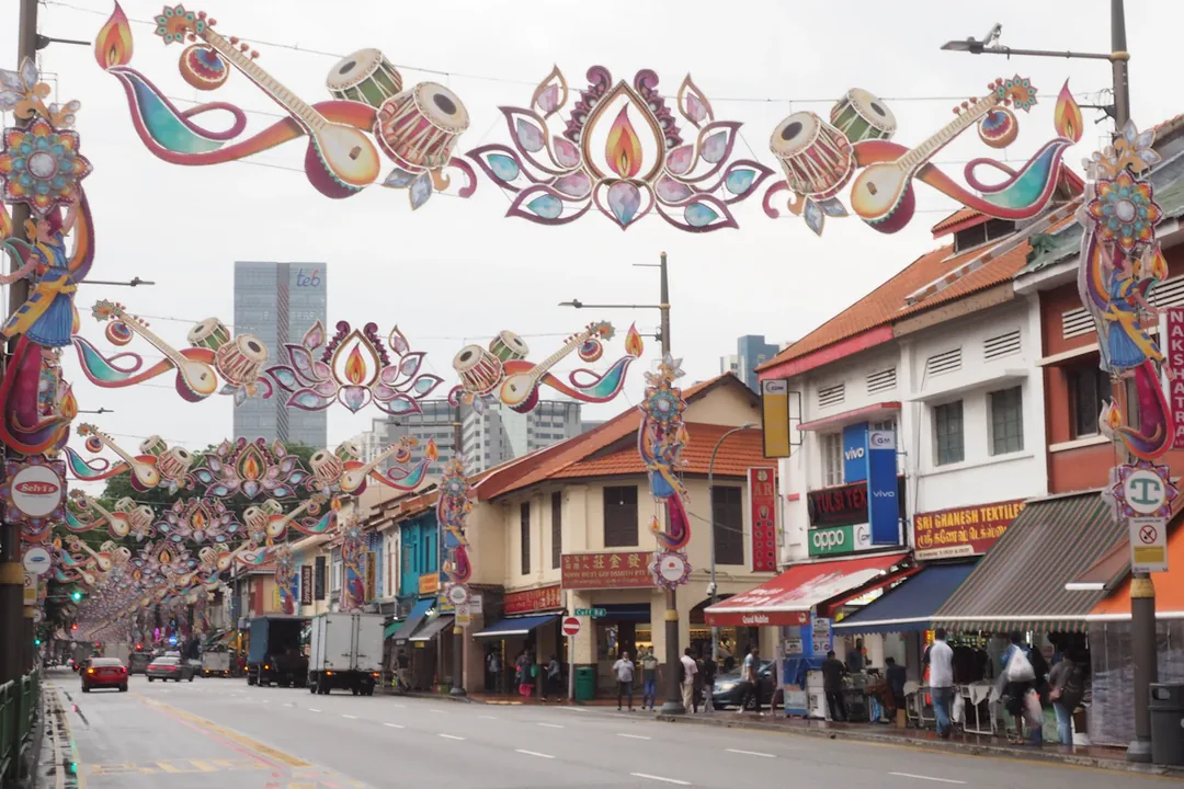 Singapore Through the Lens: 6 Nights of Street Light, Architecture & Living Colour gallery 04