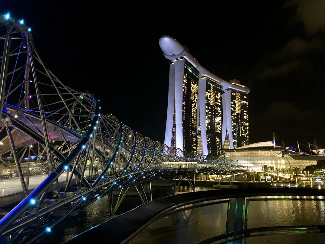 Singapore Through the Lens: 6 Nights of Street Light, Architecture & Living Colour gallery 06