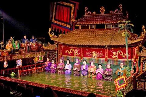 Vietnam Family Adventure: Puppet Shows, Bay Cruises & Jungle Tunnels gallery 01